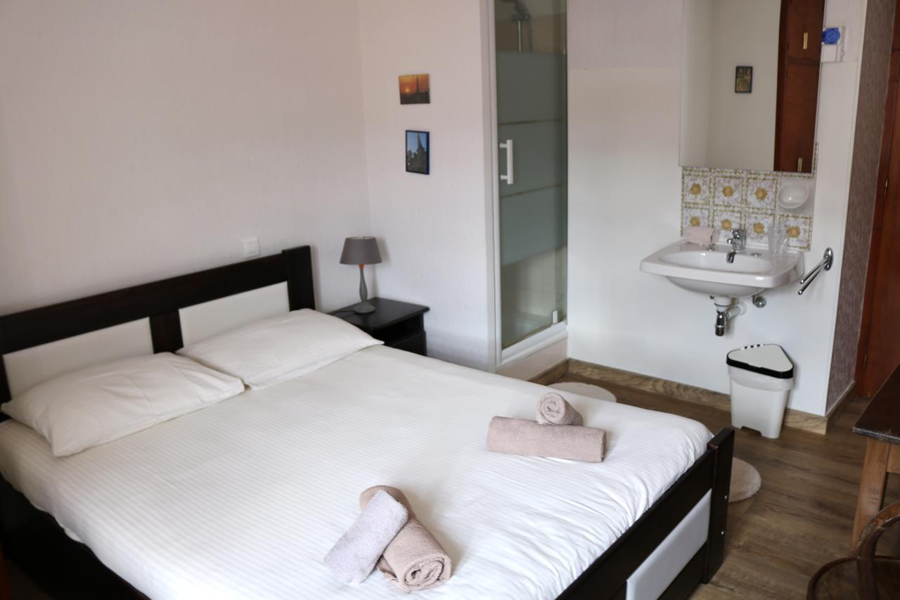 Auberge Saint Martin La Brigue Dış mekan fotoğraf